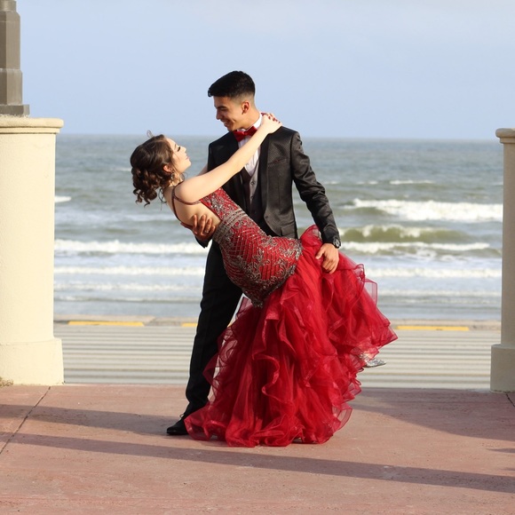 Meet your Posher, Amanda - Picture 6 of 8